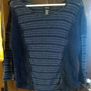 Quarter sleeve shirt